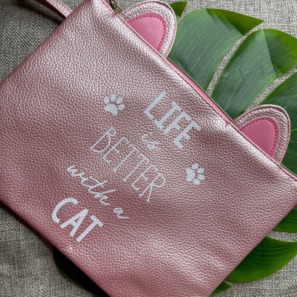 Life is better w/a cat wristlet/makeup/pencil bag